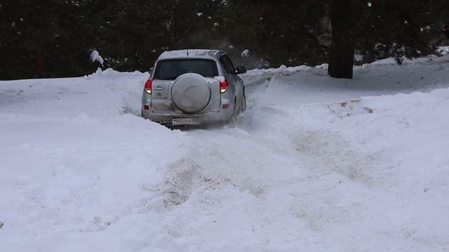 Выбираем самый проходимый паркетник смотреть онлайн