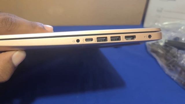 HP 14 2022 Unboxing and Review смотреть онлайн