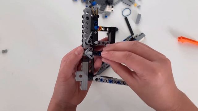 LEGO Mac-10 tutorial смотреть онлайн