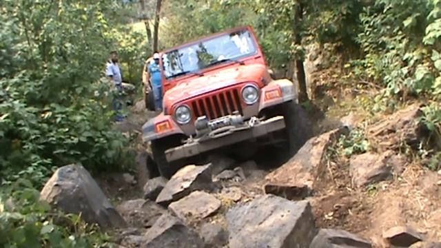 Jeep Wrangler Rubicon, TJ, YJ, and CJ on Dresser's WI Yellow Rock Trail смотреть онлайн