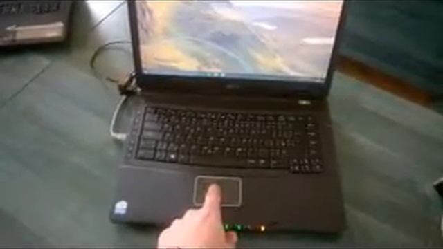 Spuštění Windows10 na starém notebooku Acer смотреть онлайн