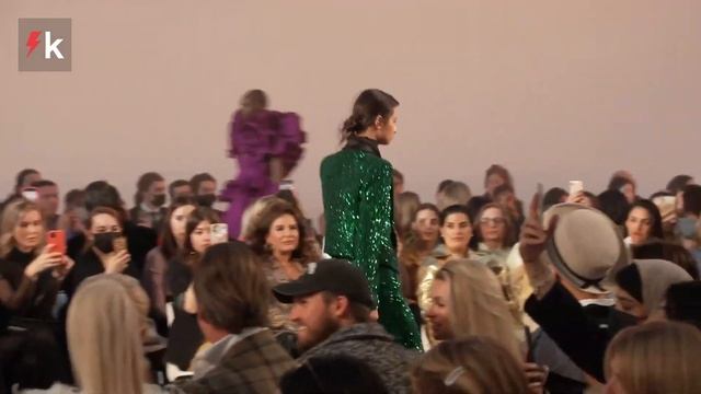 ELIE SAAB - FALL WINTER 2022 / 23 - PARIS FW22 смотреть онлайн