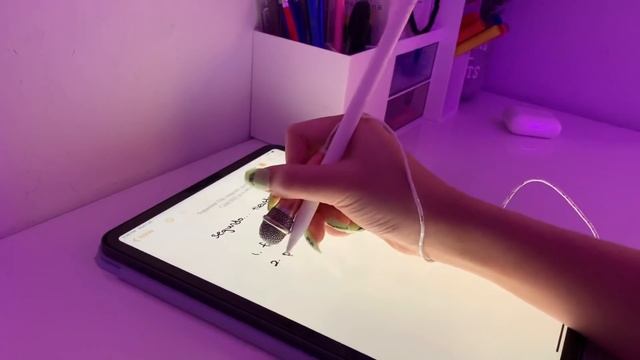 ASMR relaxing apple pencil writing w/ mini mic смотреть онлайн
