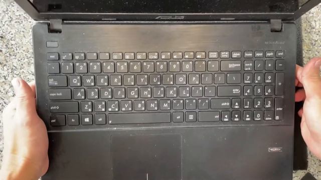 ASUS X551CA筆記型電腦,客戶想升級記憶體與系統重新安裝,Notebook dismantling 筆電拆解! смотреть онлайн