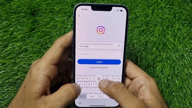 iPhone Me Instagram Account Login Kaise Kare | How To Login Instagram ID In iPhone смотреть онлайн