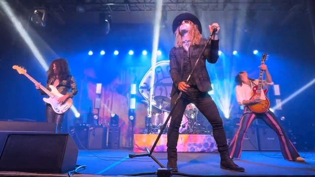 Dirty Honey ‘California Dreamin’ (11/25/2023) In Portland