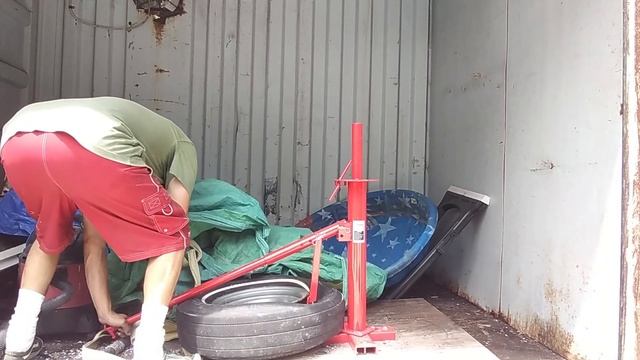 1958 Plymouth Christine Restoration Vlog #25 Tired Out смотреть онлайн