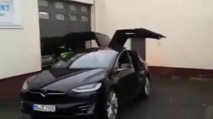 Tesla Model X, Tesla Dancing (Танцующая Тесла модель Х) Танец Теслы