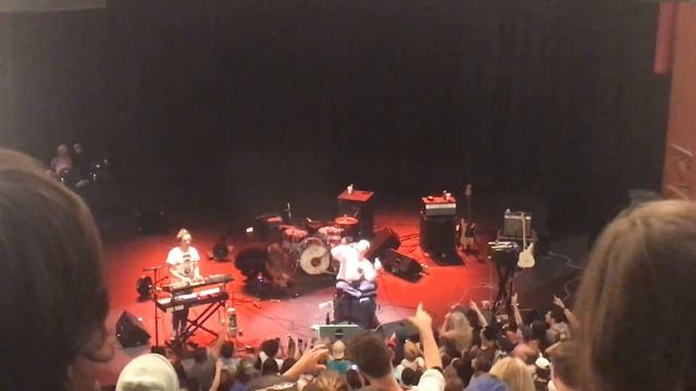 Mac Demarco - Watching Him Fade Away (Live at the Moore Theatre) смотреть онлайн