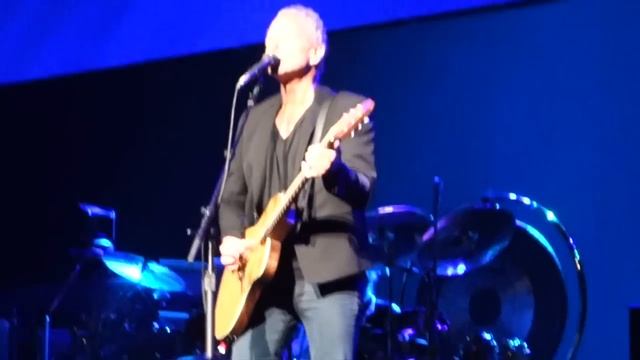 Fleetwood Mac - Bleed To Love Her (Sydney, 22.10.2015) смотреть онлайн