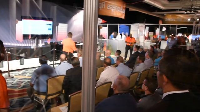 What's Happenin' in Person - Kyocera Product Fair Walkthrough VIDEO смотреть онлайн