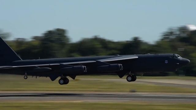 [오!밀리터리] B-52 핵폭격기 엔진 바꾼다---- B-52H 폭격기 76대에 롤스로이스 신형 F130 엔진 공급 смотреть онлайн