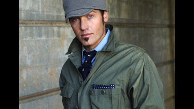 Toby Mac- City On Our Knees смотреть онлайн