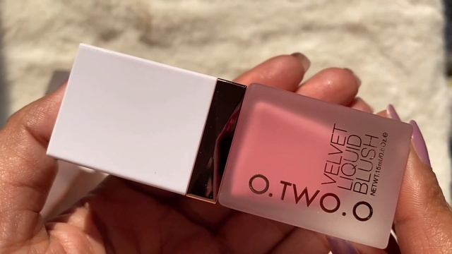 O TWO O LIQUID BLUSH REVIEW & SWATCHES смотреть онлайн