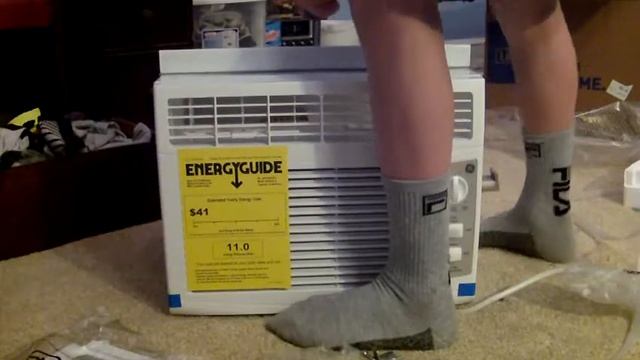 unboxing part two GE 5050 btu window a/c смотреть онлайн