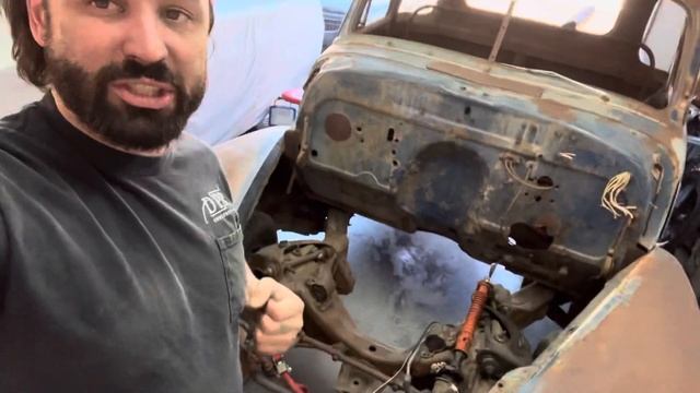 Chevy five window update!! I finally made some cab mounts and bed mounts￼!! смотреть онлайн