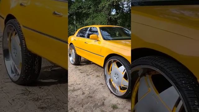 UPDATE ON THE LINCOLN TOWN CAR ON 32S смотреть онлайн