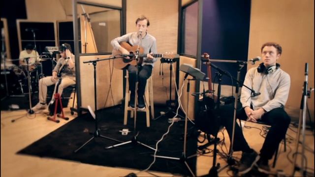 Bombay Bicycle Club - On Track With SEAT: Episode 3 смотреть онлайн