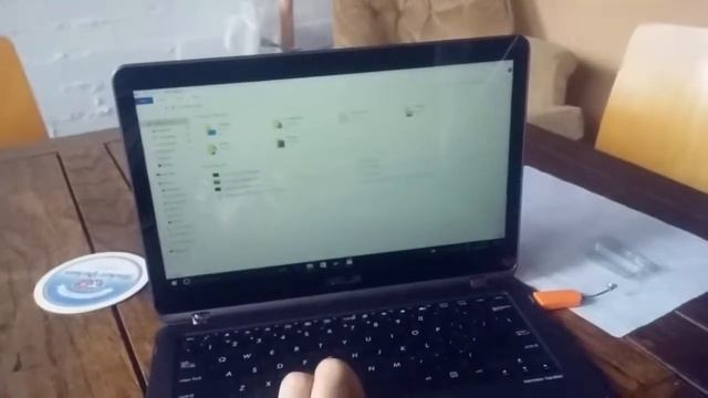 Windows 10 Touchpad Gestures - Productivity on Asus Zenbook Flip UX360UA i5 смотреть онлайн