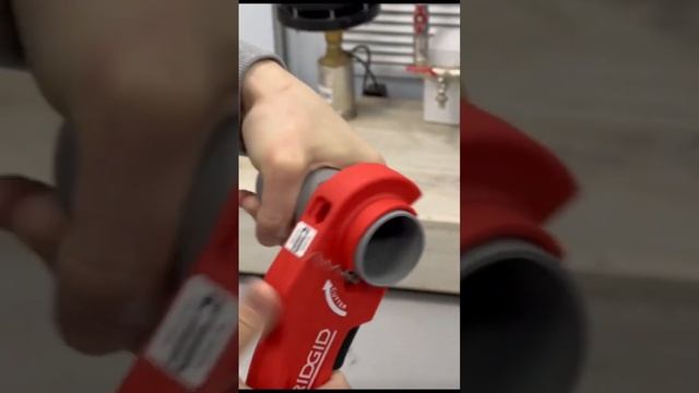 Труборез для канализации RIDGID. смотреть онлайн