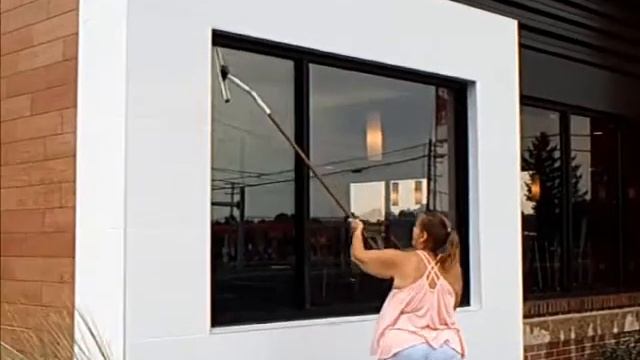 wendy's new construction window cleaning with precision glide wagtail смотреть онлайн