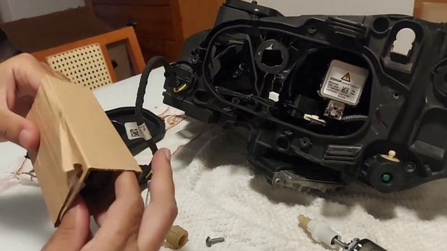 #DIY Troca de lâmpada e substituição do motor do farol do Volvo V60/XC60/S60/V40 #volvo #manutenção смотреть онлайн