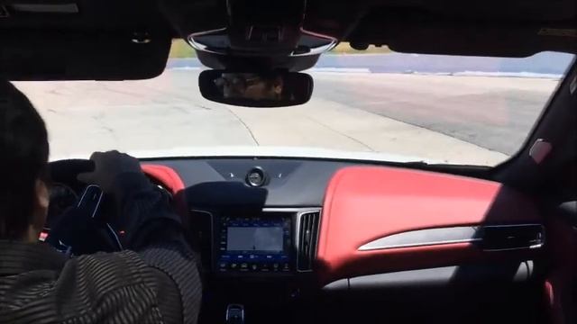 #3LapChallenge feat. 2019 Maserati Levante GTS | Automotive Affairs смотреть онлайн