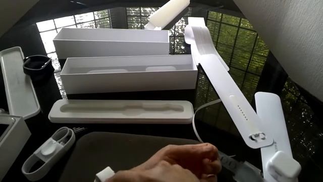 Apple Watch Unboxing thru Google Glass and basic setup with iPhone 6 part 1 смотреть онлайн