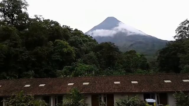 My room window's view... volcano Arenal Costa Rica now смотреть онлайн