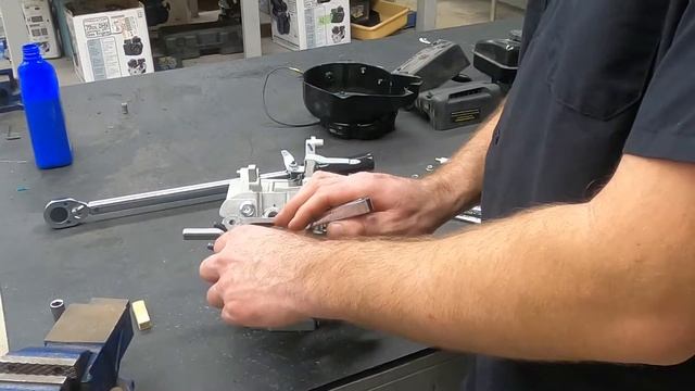 (Part 3) 79cc Predator Engine Assembly Valve Train and Valve Lash смотреть онлайн