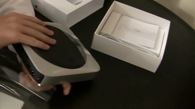 Apple Mac Mini (2011) Unboxing смотреть онлайн