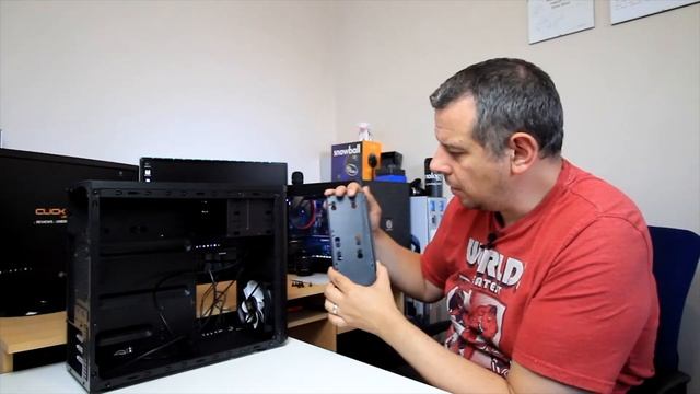 Fractal Design Core 1100 - Budget PC Case Review - Who Needs a Window Anyway? смотреть онлайн