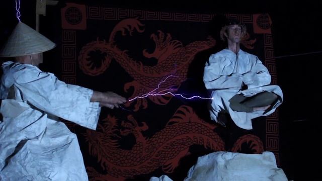 Magician Becomes a Real Life "Raiden" from Mortal Kombat - Electric Levitation - Tesla Coil Illusio смотреть онлайн