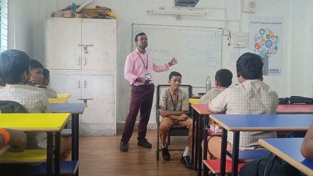 Hotseat activity by 8th grade learners...Happy to teach and learn... смотреть онлайн