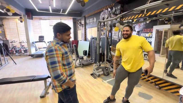 Met with vipin gujjar 🦍|| our new branch 🏬|| Apple Airpods giveaway to one lucky subscriber 🎧🎁 смотреть онлайн