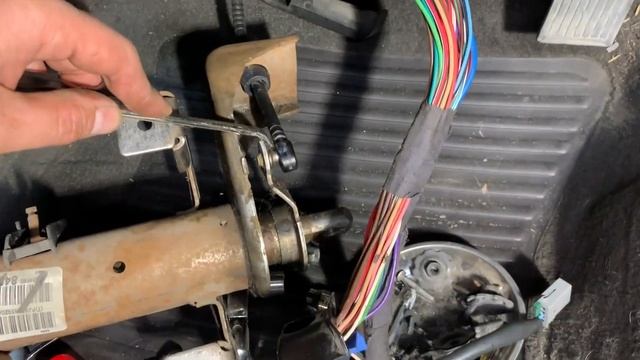 1999 Dodge Dakota: Replacing the heater core. Part 1: Dash removal смотреть онлайн