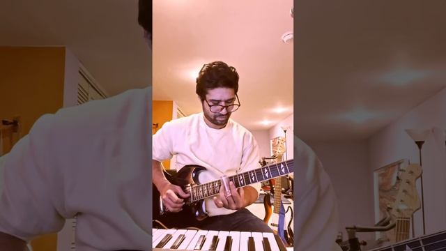 King Faludah - Hum Dekhein Ge - Iqbal Bano guitar cover (Faiz Ahmed Faiz) смотреть онлайн