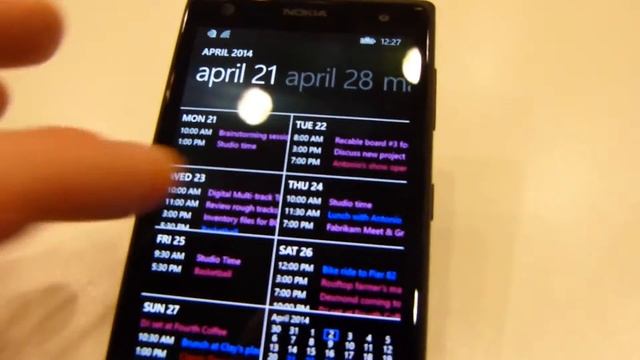 Video of action center, background images, and the new calendar on Windows Phone 8 1 смотреть онлайн
