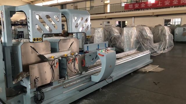 45 degree Aluminium Window Cutting Machine.WhatsApp/Wechat:+86 13573165746 смотреть онлайн