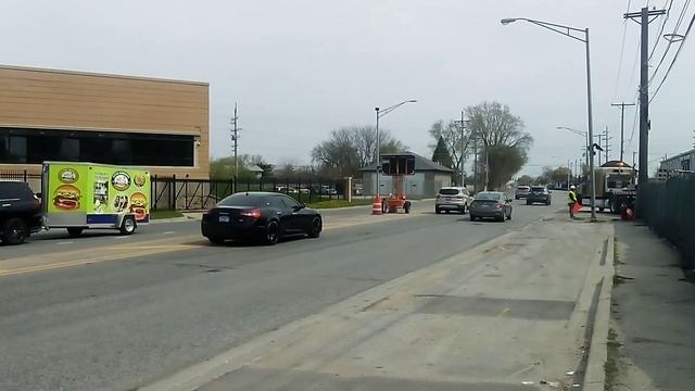 There goes a black Maserati ghibli. смотреть онлайн