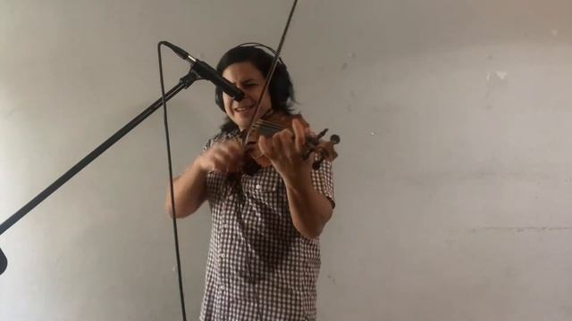 Fleetwood Mac - Go Your Own Way (Violin, Guitar and Bass Cover) смотреть онлайн