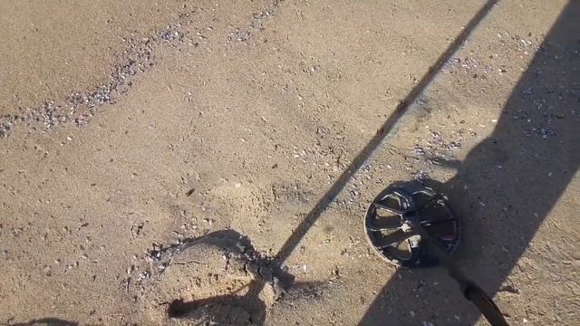 moneda australiana y audifonos apple en la 🏖 смотреть онлайн