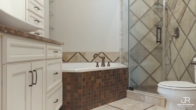 ✨Immaculate 2BR/2.5BA 1591sqft 2-Story Condo in Savannah's Historic District🏡 смотреть онлайн
