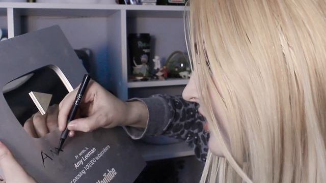 ИСПОРТИЛА КНОПКУ ЮТУБА | Что Случилось с моей КНОПКОЙ ЗА 100К ПОДПИСЧИКОВ?! смотреть онлайн