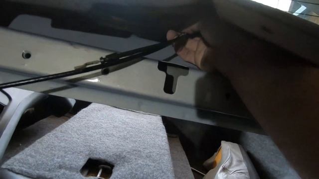 Swapping folding seats into an NBody смотреть онлайн