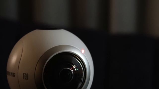Caméra Samsung Gear 360 - Déballage смотреть онлайн
