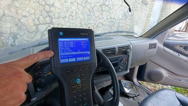 Entendendo como funciona o Tech 2 e fazendo leitura dos erros gravados de uma Blazer 4.3V6 Vortec. смотреть онлайн