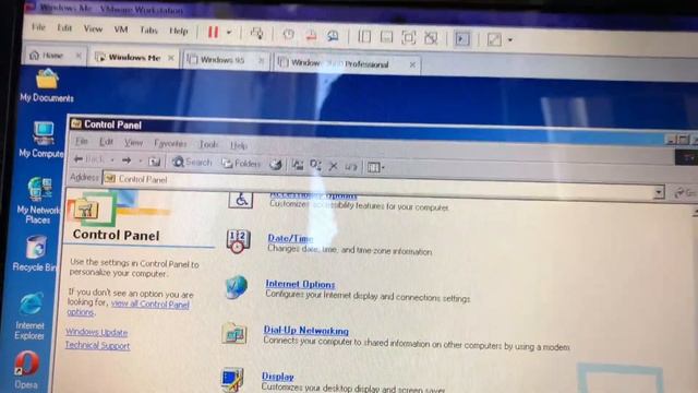 Using Windows 2000 And Me In 2020 смотреть онлайн