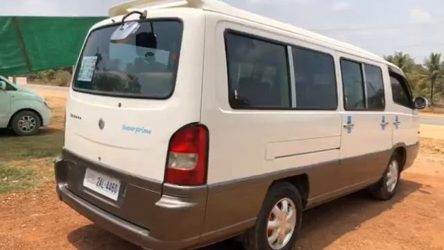 Ssangyong Istana For Sell ( ឡានលក់សាំងយ៉ុង )