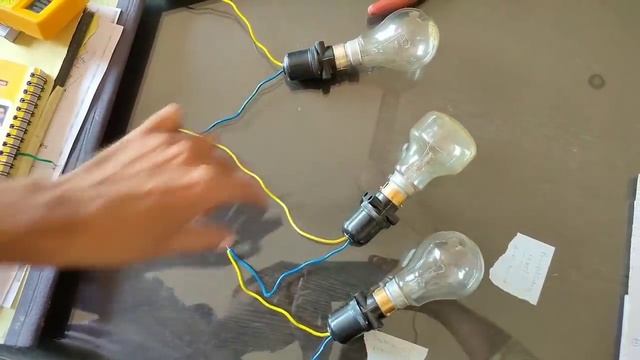 प्रैक्टिकल सिरीज और पैरेलल कनेक्शन | Series and Parallel Connection of Bulbs смотреть онлайн